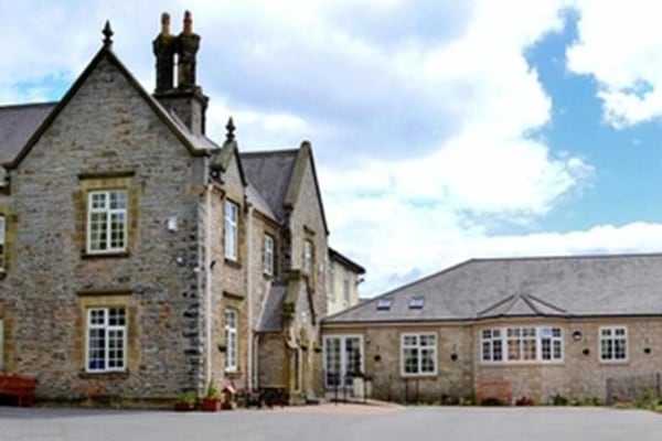 Chestnut House, Hawarden Road