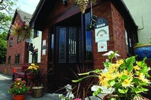 Broughton Hall, Gatewen Road