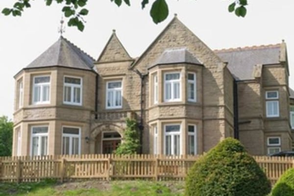 Parkland Place, 100 Llanelian Road