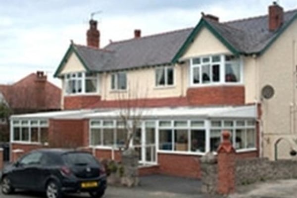 Wynne Crest, 23-25 Cadwgan Road