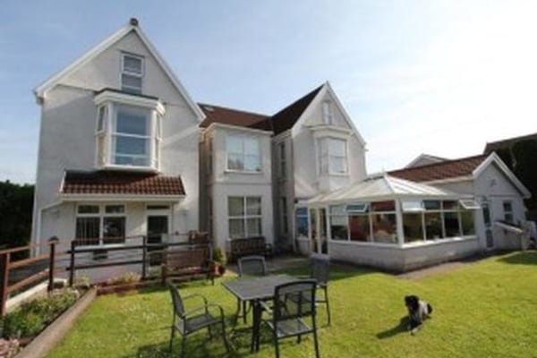 Plas Newydd Care Home, 18 New Road