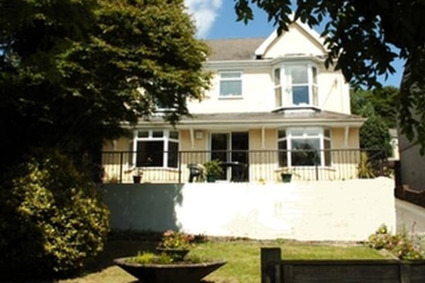 Ty Bradwen, 47 Park Avenue