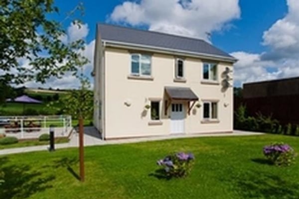 The Glen, Chepstow Road