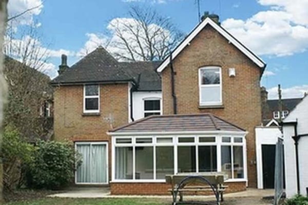 Julians House, 6 Julians Road