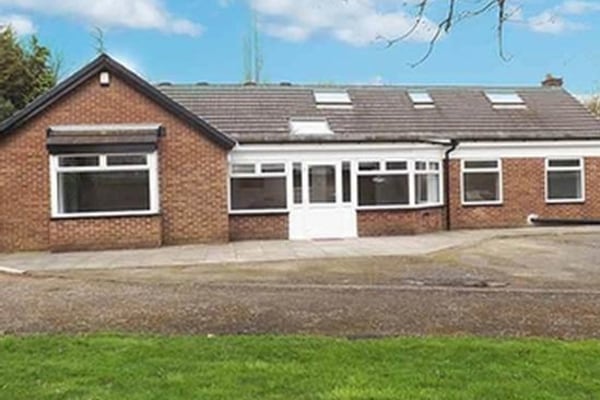 The Oaks, 91 Hennel Lane