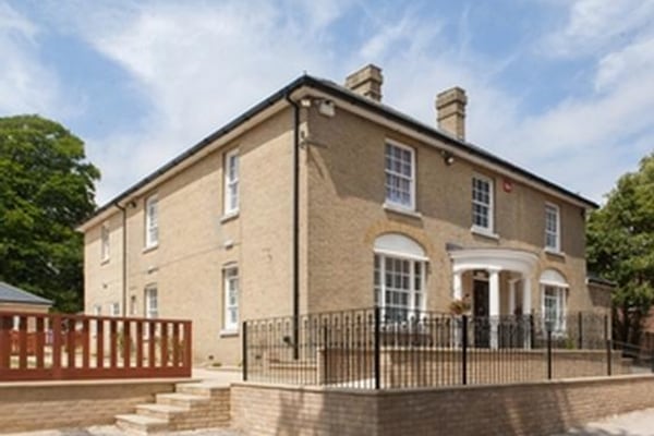 Hill Lodge, 42 Bedhampton Hill