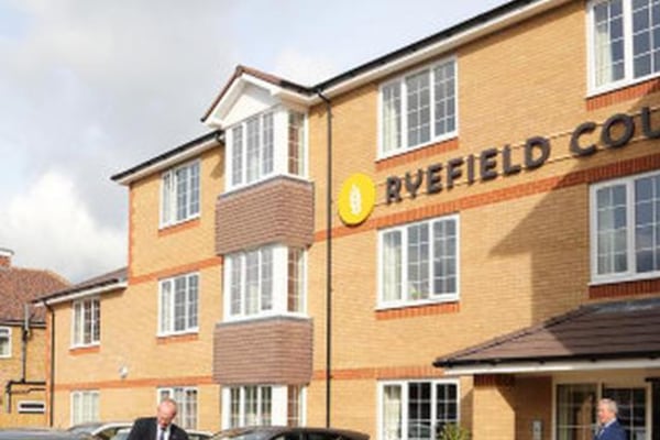 Ryefield Court, Ryefield Avenue