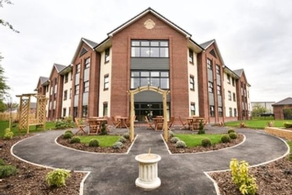 Kingfisher Court, Kingfisher Way