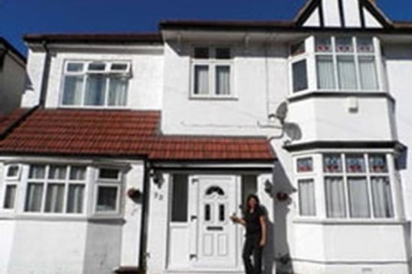 Thornsbeach Court, 72 Thornsbeach Road