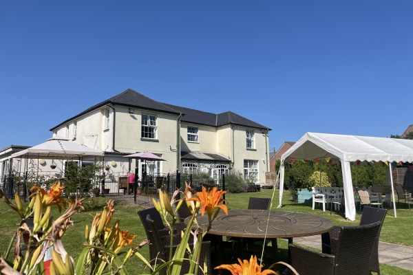 Holmer Court Care Home, Attwood Lane