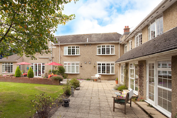 Chestnut Court Care Home, 9 Copse Road Chestnut Court Care Home, 9 Copse Road