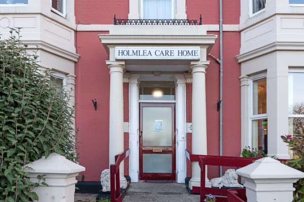 Holmlea Care Home, 48 Linskill Terrace