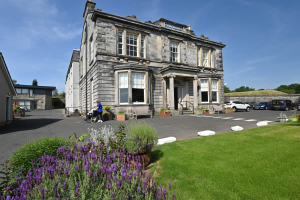 Viewlands House, 25 Viewlands Road