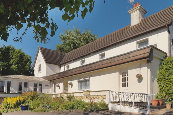 The Laurels & Pine Lodge, 33/37 Foxholes Road