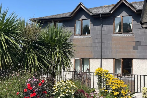 Merafield View Nursing Home, Underlane