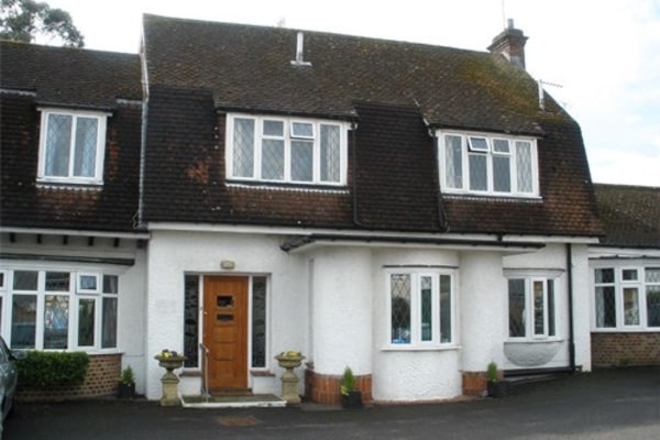 The Lodge, 8-10 lower road