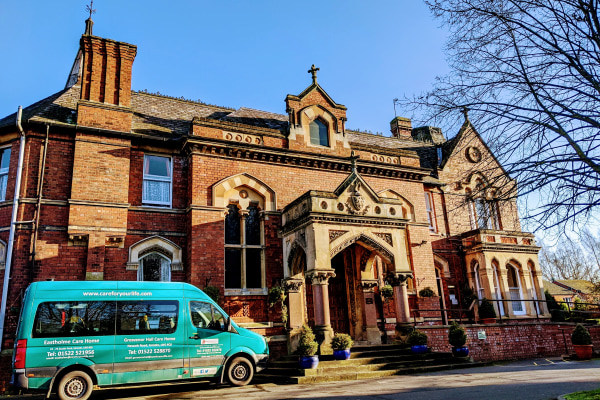 Grosvenor Hall Care Home, Newark Road