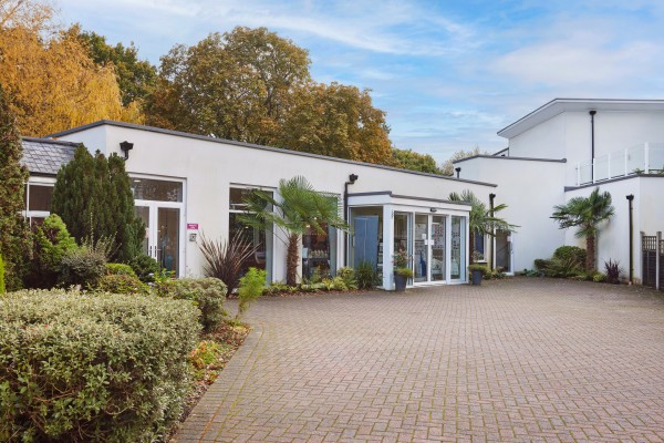 Oaklands House Care Centre, Allington Lane