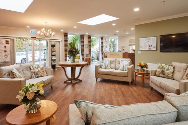 Oaklands House Care Centre SO30 3HP