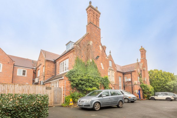 Henwick Grange Nursing Home, 68 Hallow Road