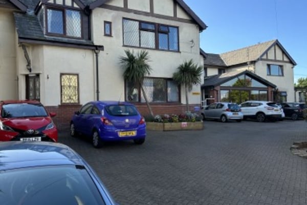 Nightingales Nursing Home, 355a Norbreck Road