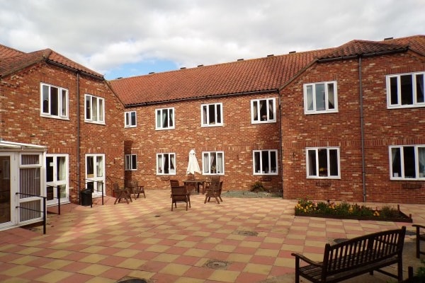 Willoughby Grange Care Home, Willoughby Road