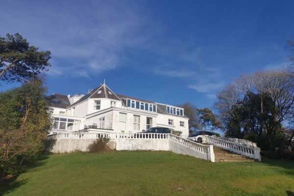 Brynfield Manor Nursing & Residential Care Home, 42 Brynfield Road