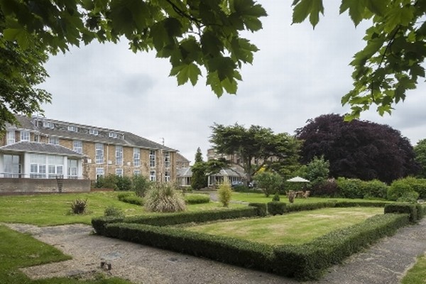 Hesslewood House Care Home HU13 0JB
