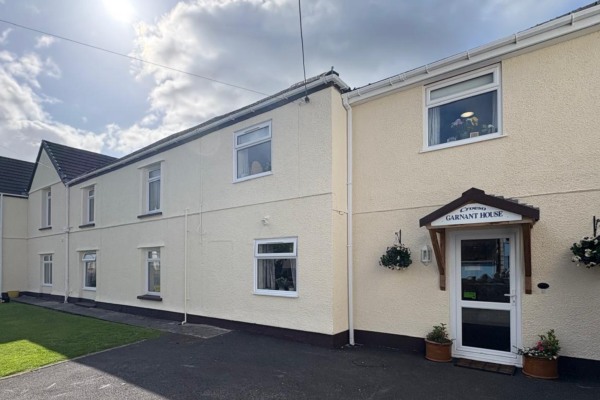 Garnant House, 75 Cwmamman Road