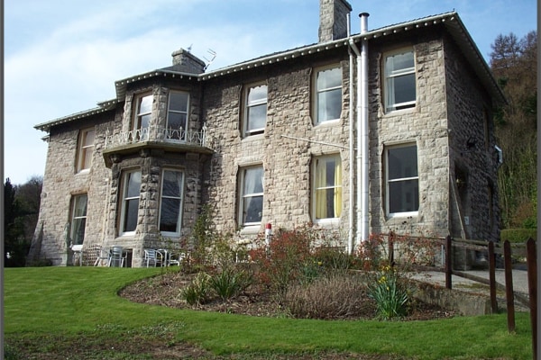 Plas-y-Bryn Nursing Home LL28 4AD