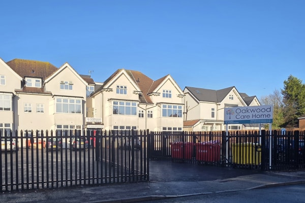 Oakwood Care Home, 78-82 Kingsbury Road
