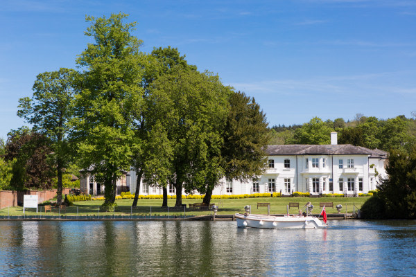 Afbeeldingsresultaat voor thamesfield henley on thames