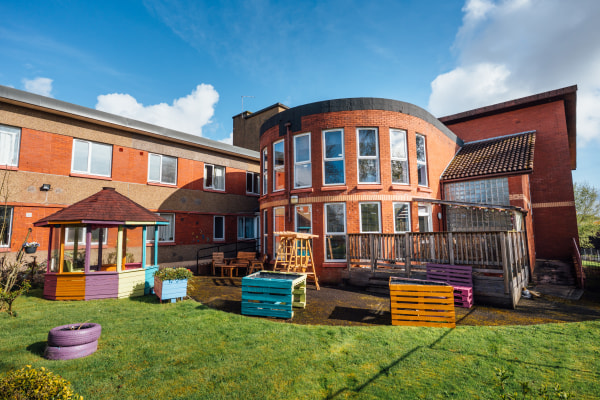 Silverburn Care Home, 3 Netherplace Road