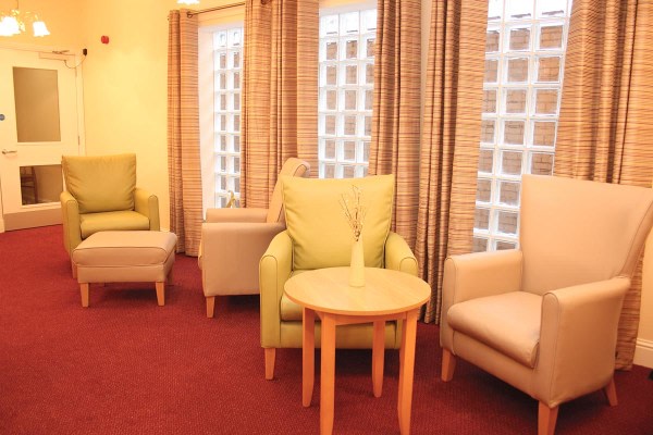 marchmont-house-care-home-in-port-glasgow-1-alderwood-road-port
