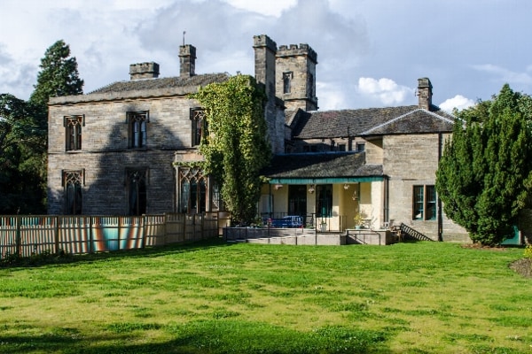 Aaron House Care Home Beeslack House Edinburgh Road Penicuik Midlothian Eh26 0qf 17 Reviews