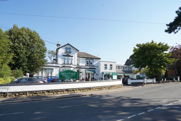 Mountside Residential Home, 9/11 Laton Road