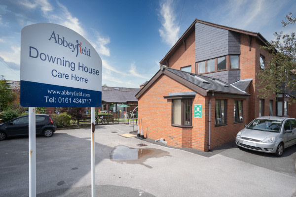 Abbeyfield Downing House, 14 Swinbourne Grove