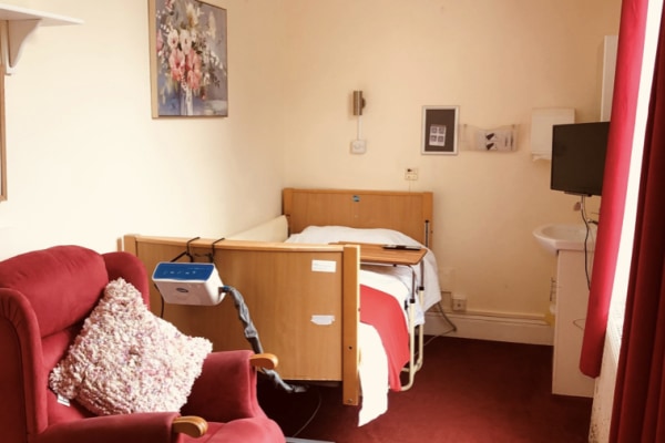 The Heathers BS37 6AX