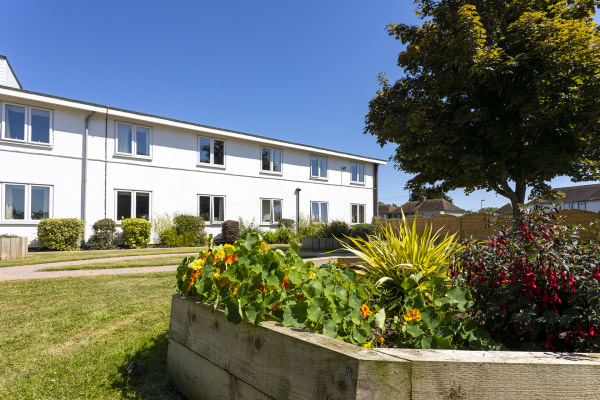 Cavell House Care Home, Middle Road
