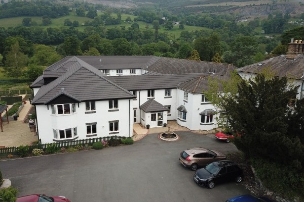 Llangollen Fechan, Holyhead Road
