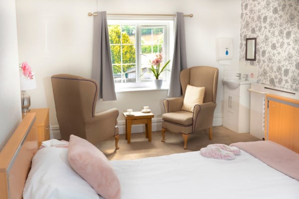 Hollybank House Nursing & Residential Home DE55 7LP