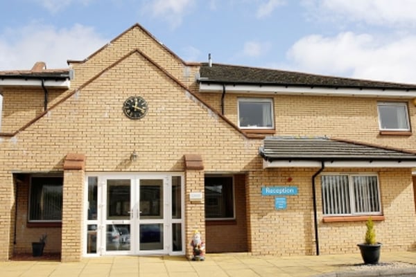 Rutherglen Care Home 10 Rodger Drive Rutherglen Glasgow Lanarkshire G73 3qz 62 Reviews