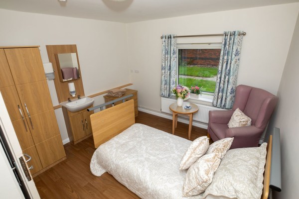 Stonedale Lodge Care Home L11 9DJ