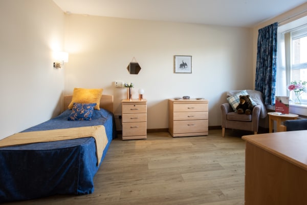 Queen Elizabeth Court LL30 1TR