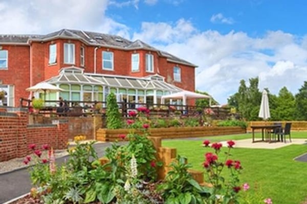 Allenbrook Nursing & Residential Care SP6 1JW