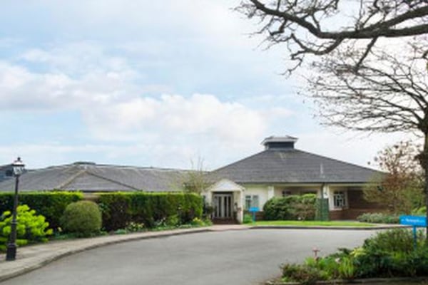 Allington Court Care Home Lye Lane Bricket Wood St Albans Hertfordshire Al2 3tn 72 Reviews