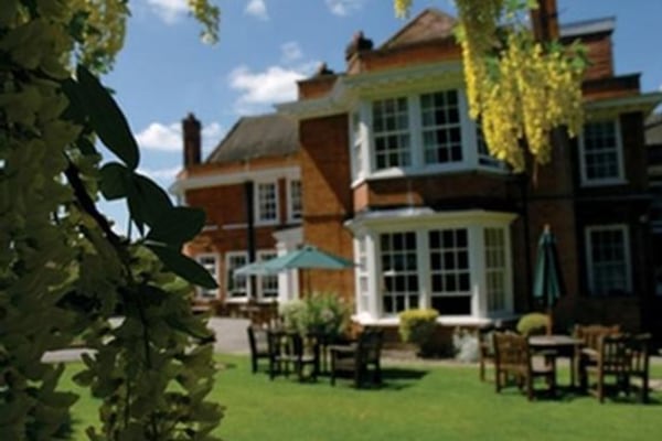 Kestrel Grove Nursing Home Hive Road Bushey Hertfordshire Wd23 1jq 34 Reviews