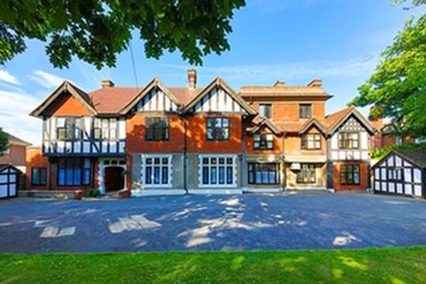 Oaklands Nursing Home, 39 Dyke Road Avenue
