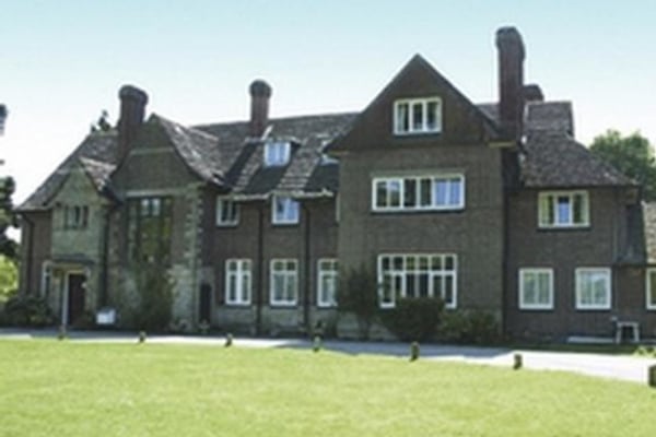 Homelands Nursing Home, Horsham Road