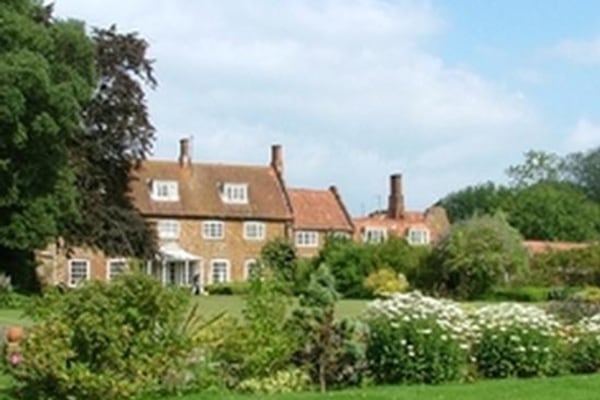 Millbridge Care Home, 4 Lynn Road